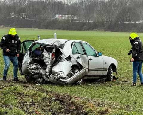 14 jähriger autounfall moers